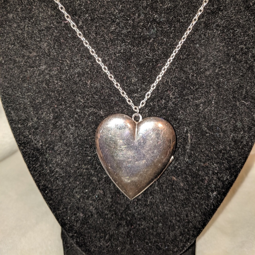 Heart Locket - Engraveble - Silver